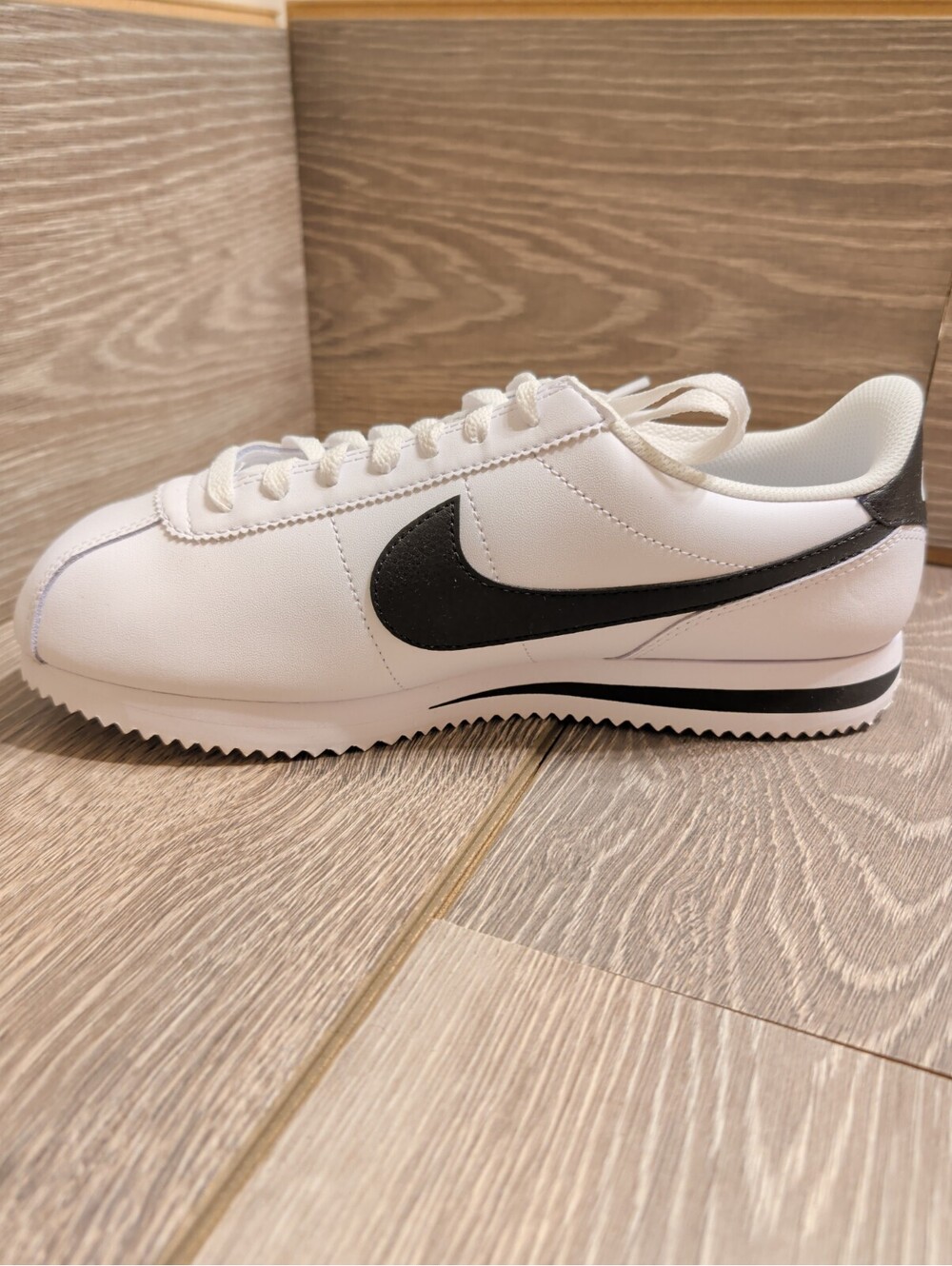 Nike Cortez White Black Casual Sneaker Men's Size 8.5